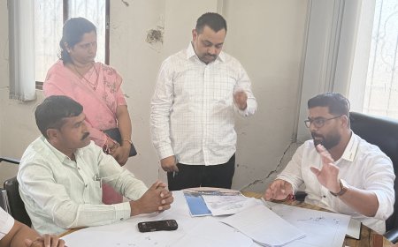 Chakan Political || पाणी आणि कचरा प्रश्नी जिल्हा परिषद सदस्य गणेश बोत्रे आक्रमक; नाणेकरवाडी-महाळुंगे गटाचा घेतला आढावा..!