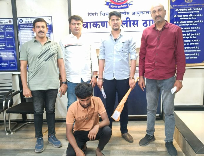 Koyta Brand || ​'कोयता' ब्रँडिंग पडलं महागात! सोशल मीडियावर हवा करणारा 'भाई' गुन्हे शाखा युनिट -३ पोलिसांच्या जाळ्यात..!