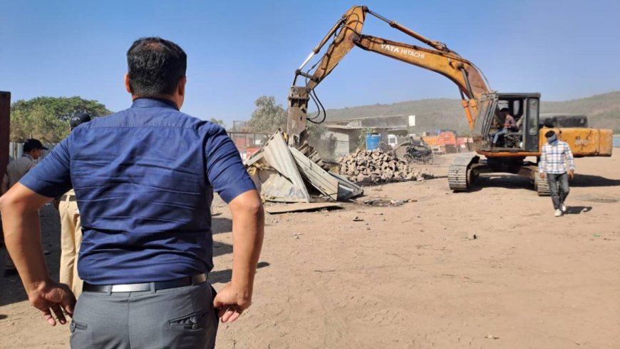 मोठी बातमी : "धडक इशारा: PMRDA च्या ताब्यात गेल्या जमिनी; आता तुमची 'गायरान' घरे कधीही उद्ध्वस्त होणार! वेळीच जागे व्हा, अन्यथा संसार उघड्यावर येणार!"