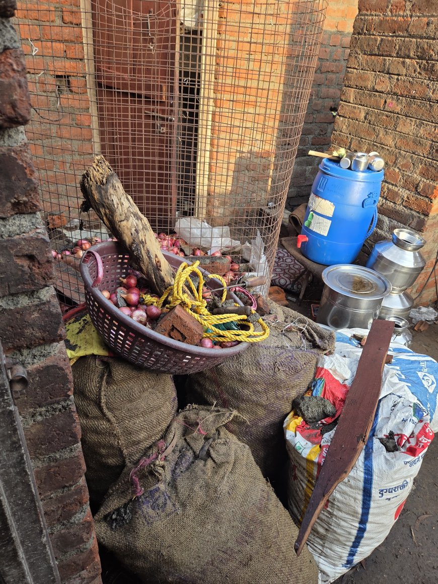 खेडचा पश्चिम भाग संकटात: मान्सूनपूर्व पावसासह चक्रीवादळाचा भीषण तडाखा; लोकप्रतिनिधींकडून पाहणी व मदतीचा ओघ सुरू..!