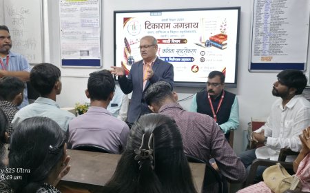 शैक्षणिक || ​"विद्यार्थीदशेत ध्येय, स्वप्ने आणि प्रेमाचा सुंदर समन्वय साधा: डॉ. संजय चाकणे"